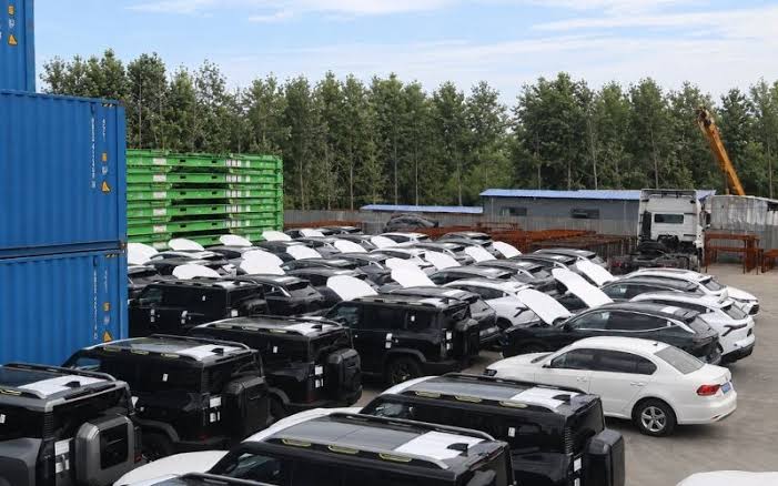Volledige gids voor het verschepen van auto’s, vrachtwagens, containers en stukgoed naar Jebel Ali